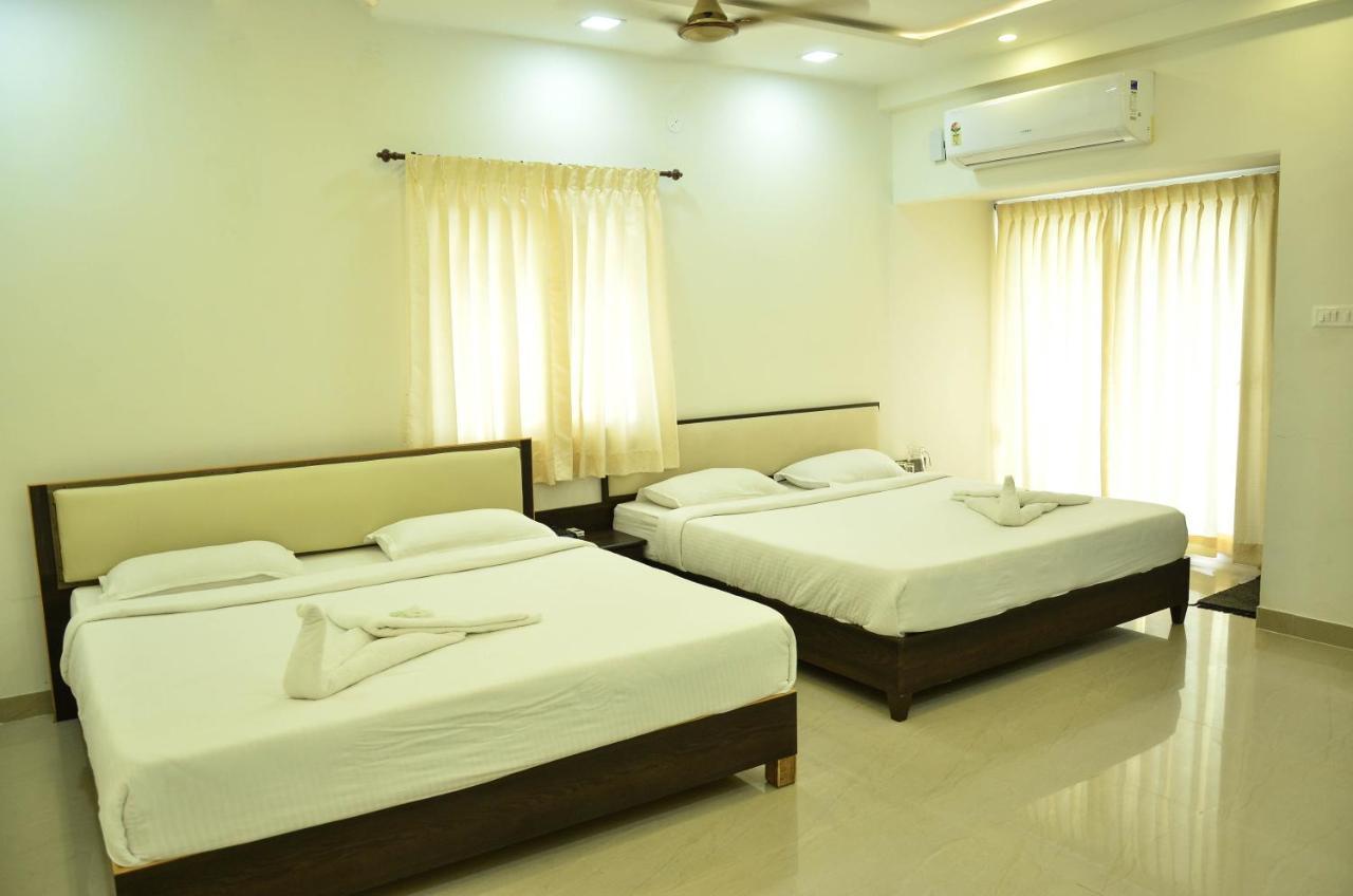 Hotel Ambai Grand Ambasamudram Экстерьер фото
