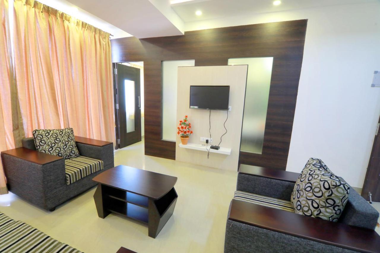 Hotel Ambai Grand Ambasamudram Экстерьер фото