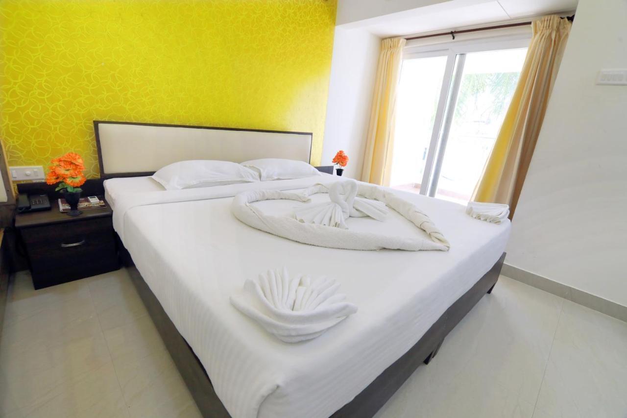 Hotel Ambai Grand Ambasamudram Экстерьер фото