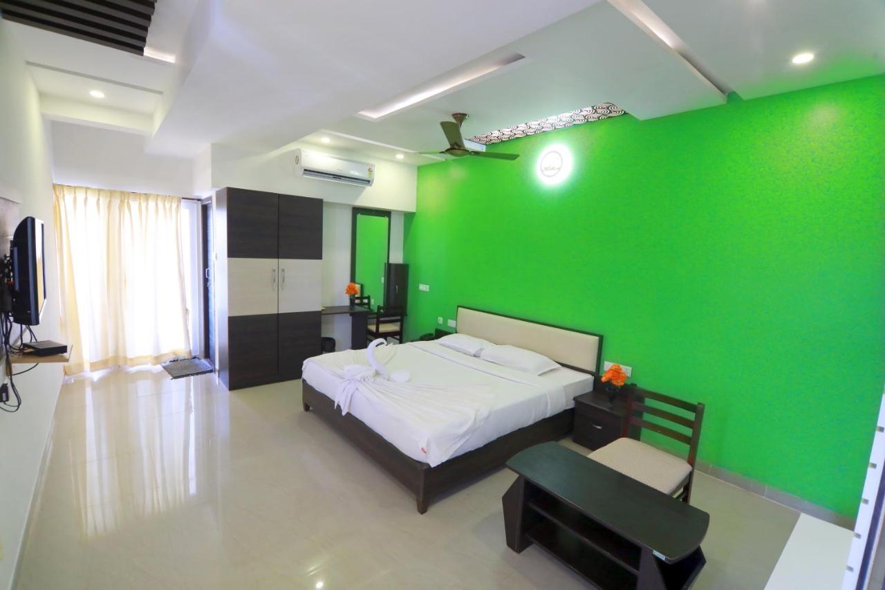 Hotel Ambai Grand Ambasamudram Экстерьер фото